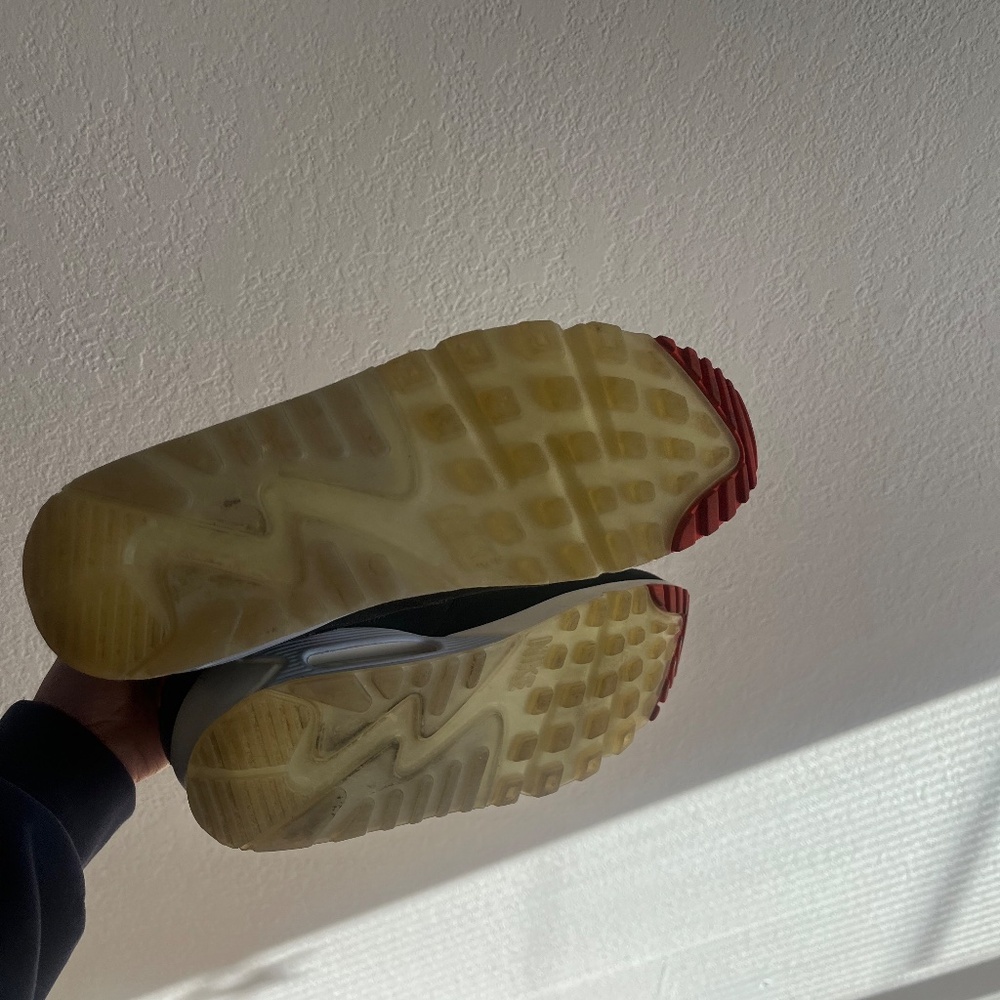 Nike Air Max 90 ‘set to rise’ - Picture 3 of 3